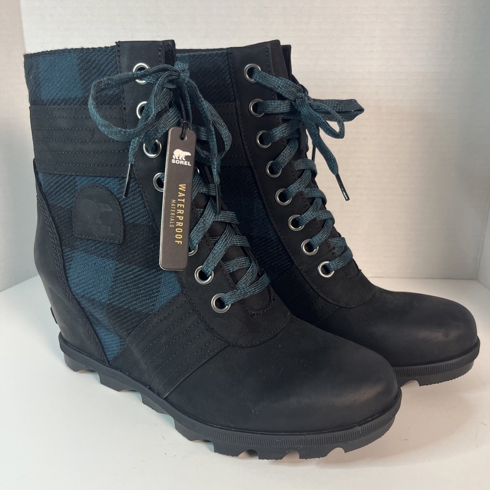 Sorel Women Lexie Wedge Bootie 11 Black Leather Flannel Plaid Waterproof NL3779